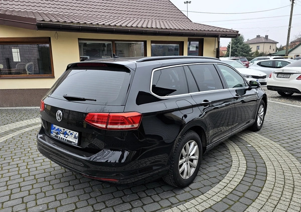 Volkswagen Passat cena 75900 przebieg: 178640, rok produkcji 2018 z Kleczew małe 232